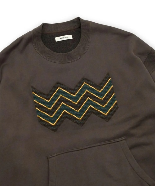MATSUFUJI(マツフジ)の「【MATSUFUJI】 Beads Embroidery Sweat Shirt(スウェット・メンズ・オフホワイト/オリーブ/ブラック・3)」の9枚目の写真