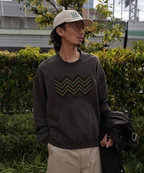 MATSUFUJI(マツフジ)の「【MATSUFUJI】 Beads Embroidery Sweat Shirt(スウェット・メンズ・オフホワイト/オリーブ/ブラック・3)」の10枚目の写真