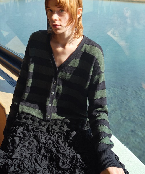 RUMCHE（ラムシェ）の「Bond Yarn Cardigan / ボンドヤーンカーディガン（カーディガン/ボレロ・レディース・ホワイト×ブラック/ブラック・FREE）」の3枚目の写真