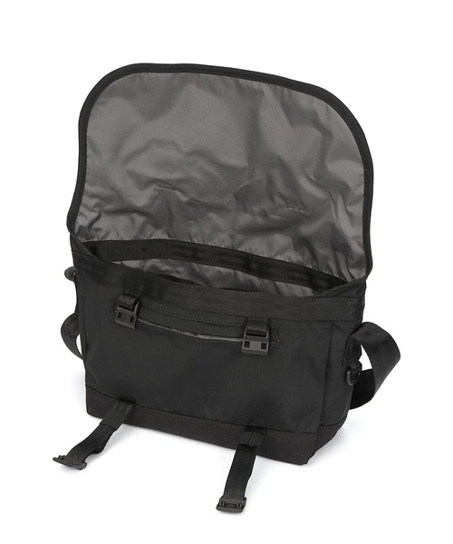 CHROME(クローム)の「CHROME/クローム ショルダーバッグ COURIER FLAP MSNGR 6L クーリエ フラップ メッセンジャー 6L JP242MOSS(ショルダーバッグ・メンズ・モスグリーン・FREE)」の11枚目の写真