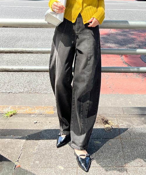 ABYS(アビス)の「【綿100%】ハイウエストデニムカーブパンツ(デニムパンツ・レディース・ブラック/ライトブルー/ブルー・SMALL/MEDIUM)」の4枚目の写真