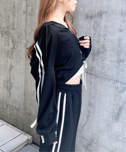 INGNI（イング）の「【WEB限定】袖レースリボンショートスウェットジップパーカー(セットアップ対応)（カーディガン/ボレロ・レディース・ホワイト×ブラック/ブラック×ホワイト/グレー×ホワイト・M）」の19枚目の写真