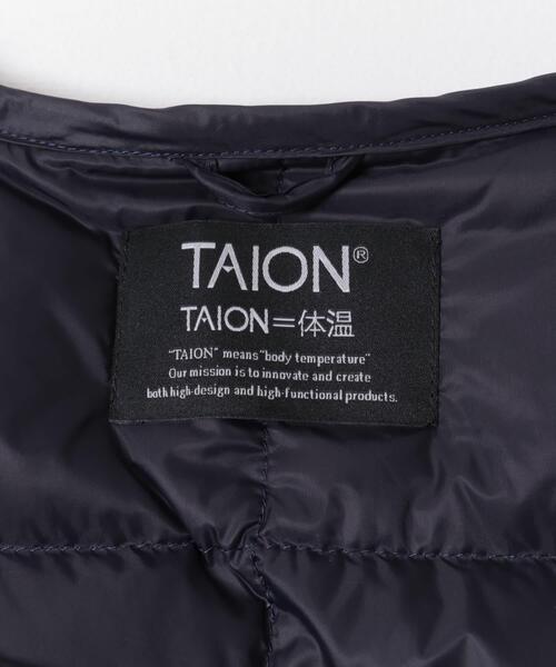 URBAN RESEARCH DOORS（アーバンリサーチドアーズ）の「『別注』TAION×DOORS　ショートスリーブAラインライトダウン（ダウンジャケット/コート・レディース・ネイビー/ベージュ/ブラック・ONE）」の21枚目の写真