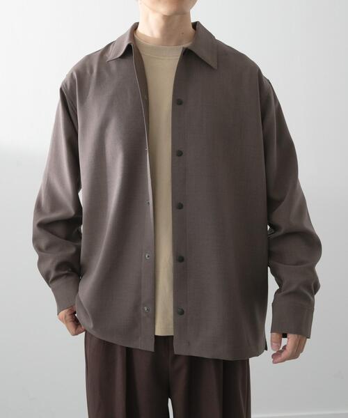 ITEMS URBANRESEARCH(アイテムズ アーバンリサーチ)の「2wayストレッチロングスリーブスナップシャツ(シャツ/ブラウス・メンズ・チャコールグレー/ネイビー/グレー/オリーブ・MEDIUM/LARGE)」の4枚目の写真