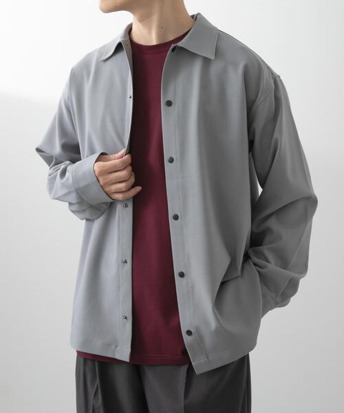 ITEMS URBANRESEARCH(アイテムズ アーバンリサーチ)の「2wayストレッチロングスリーブスナップシャツ(シャツ/ブラウス・メンズ・チャコールグレー/ネイビー/グレー/オリーブ・MEDIUM/LARGE)」の6枚目の写真