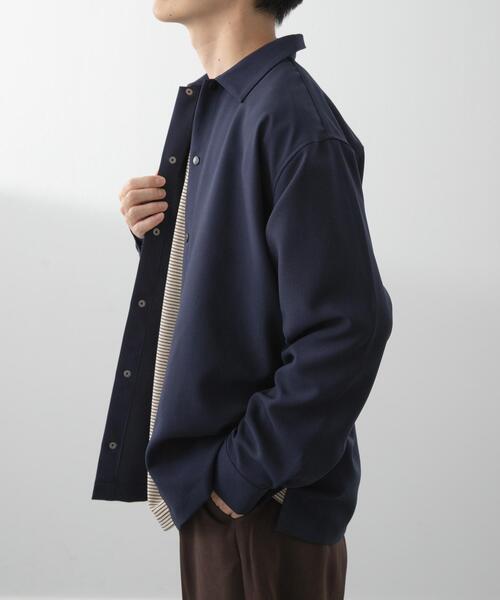 ITEMS URBANRESEARCH(アイテムズ アーバンリサーチ)の「2wayストレッチロングスリーブスナップシャツ(シャツ/ブラウス・メンズ・チャコールグレー/ネイビー/グレー/オリーブ・MEDIUM/LARGE)」の18枚目の写真