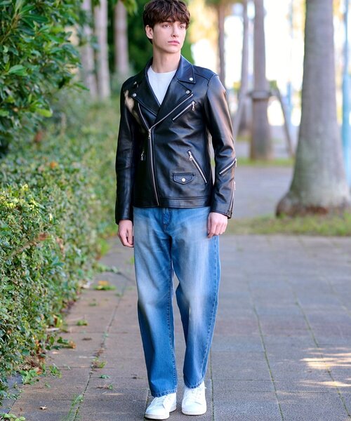 DRESSTERIOR（ドレステリア）の「10．6oz コンフォートワイドデニムパンツ（デニムパンツ・メンズ・ライトブルー・76/79/82/85）」の7枚目の写真