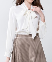 LUCPY（ラクピー）の「ボウタイクラシックボリュームブラウス（シャツ/ブラウス）」