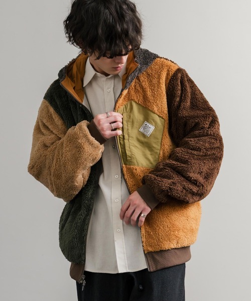 KRIFF MAYER（クリフメイヤー）の「KRIFF MAYER クリフメイヤー2WAY リバーシブル ひっくりフード付きボアジャケット/ロゴ刺繍入りマウンテンパーカー 2514403（マウンテンパーカー・メンズ・ブラック/その他/マルチ/グレイッシュベージュ/カーキ/その他1・M/L/XL）」の10枚目の写真