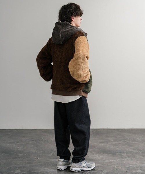 KRIFF MAYER（クリフメイヤー）の「KRIFF MAYER クリフメイヤー2WAY リバーシブル ひっくりフード付きボアジャケット/ロゴ刺繍入りマウンテンパーカー 2514403（マウンテンパーカー・メンズ・ブラック/その他/マルチ/グレイッシュベージュ/カーキ/その他1・M/L/XL）」の7枚目の写真