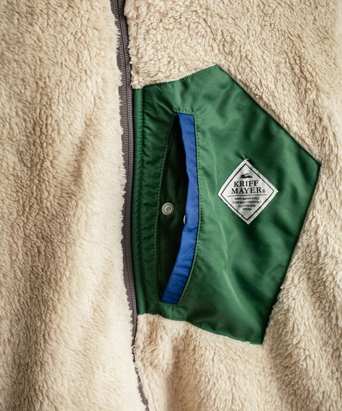 KRIFF MAYER（クリフメイヤー）の「KRIFF MAYER クリフメイヤー2WAY リバーシブル ひっくりフード付きボアジャケット/ロゴ刺繍入りマウンテンパーカー 2514403（マウンテンパーカー・メンズ・ブラック/その他/マルチ/グレイッシュベージュ/カーキ/その他1・M/L/XL）」の18枚目の写真