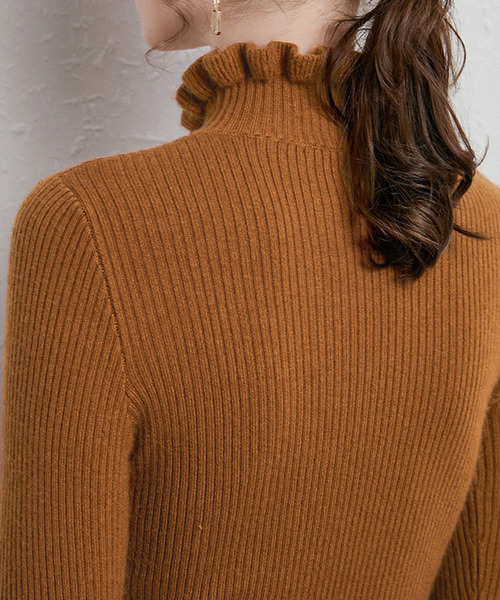 DAY CLOSET(デイ クローゼット)の「華やかネックライン。長袖フリルネックリブニットトップス レディース(ニット/セーター・レディース・グレイッシュベージュ/ネイビー/キャメル/キナリ/グレー/ホワイト/ブラック・FREE)」の13枚目の写真