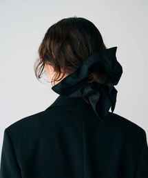 MEDE19F（メデジュウキュウ）の「ＭＥＤＥ１９Ｆ×ＳＣＲＥＥＮ　ＫＡＯＲＩ　ビッグシュシュ〈ブラック〉（シュシュ）」