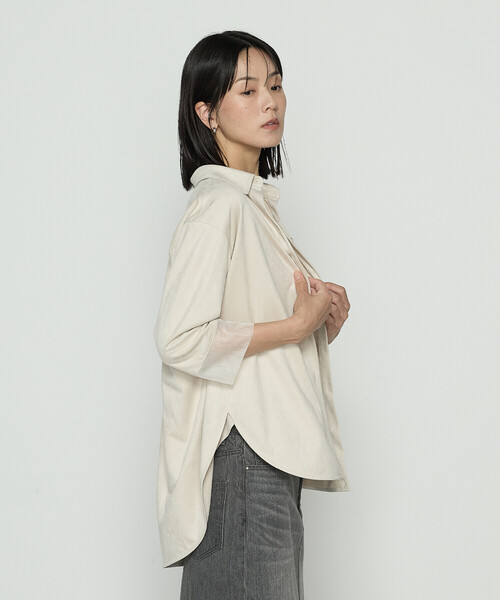 Gabardine K.T(ギャバジンケーティー)の「ポリスエード タンクトップ付きブラウス(シャツ/ブラウス・レディース・ブラック/カーキ/キナリ・9号)」の9枚目の写真
