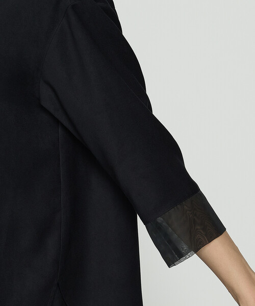 Gabardine K.T(ギャバジンケーティー)の「ポリスエード タンクトップ付きブラウス(シャツ/ブラウス・レディース・ブラック/カーキ/キナリ・9号)」の18枚目の写真