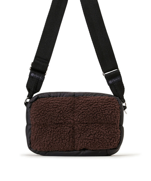LeSportsac(レスポートサック)の「PUFFY CUBE CROSSBODY ダークチョコレートシェルパ(ショルダーバッグ・レディース・ブラウン・FREE)」の3枚目の写真