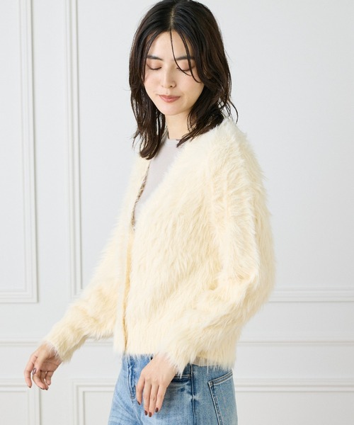 INED(イネド)の「Vネックファーカーディガン《YVON》(カーディガン/ボレロ・レディース・アイボリー・9号)」の5枚目の写真