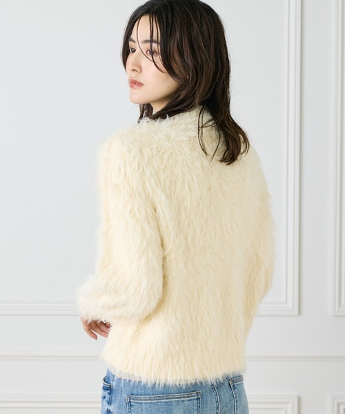 INED(イネド)の「Vネックファーカーディガン《YVON》(カーディガン/ボレロ・レディース・アイボリー・9号)」の6枚目の写真
