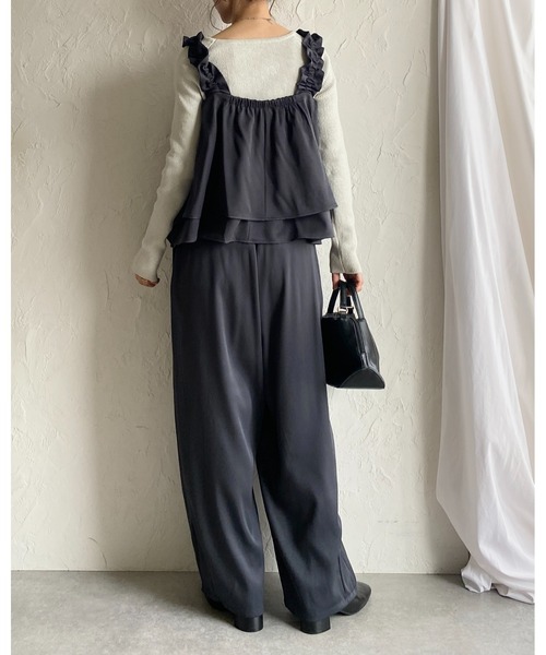 She's Closet(シーズクローゼット)の「肩フリルショルダーギャザーキャミソールビスチェ&ロングカーブワイドパンツセットアップ(セットアップ・レディース・ブラック/チャコールグレー/ブラウン・FREE)」の12枚目の写真
