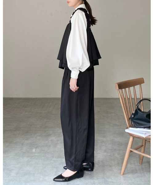She's Closet(シーズクローゼット)の「肩フリルショルダーギャザーキャミソールビスチェ&ロングカーブワイドパンツセットアップ(セットアップ・レディース・ブラック/チャコールグレー/ブラウン・FREE)」の18枚目の写真
