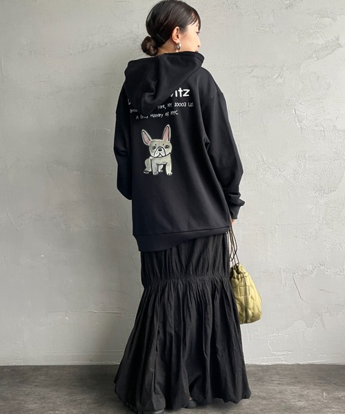 Ben Lenovitz（ベンレノビッツ）の「[BEN LENOVITZ/ベン レノビッツ] ワンポイント刺繍 DOG バックプリントスウェットパーカー（スウェット・レディース・ブラック/ベージュ・M/L/S）」の11枚目の写真