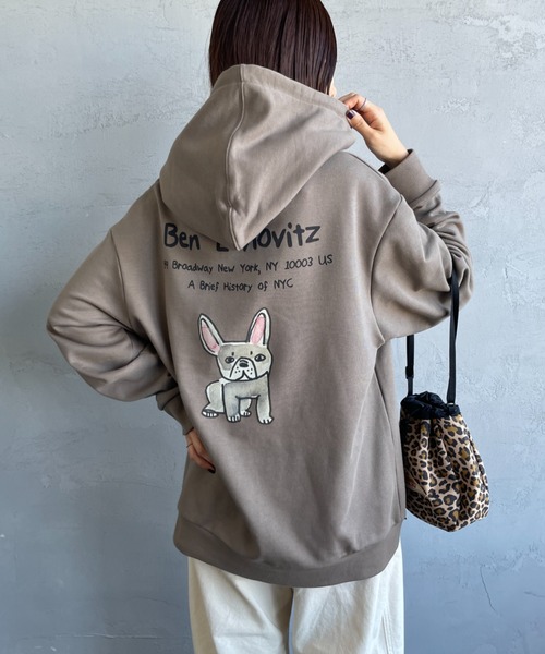 Ben Lenovitz（ベンレノビッツ）の「[BEN LENOVITZ/ベン レノビッツ] ワンポイント刺繍 DOG バックプリントスウェットパーカー（スウェット・レディース・ブラック/ベージュ・M/L/S）」の15枚目の写真