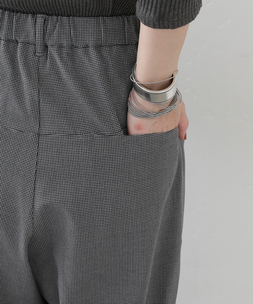 JOURNAL STANDARD LUXE（ジャーナルスタンダード　ラックス）の「TRツイル ポケパンツ（その他パンツ・レディース・グレー/ブラック・SMALL/MEDIUM）」の13枚目の写真