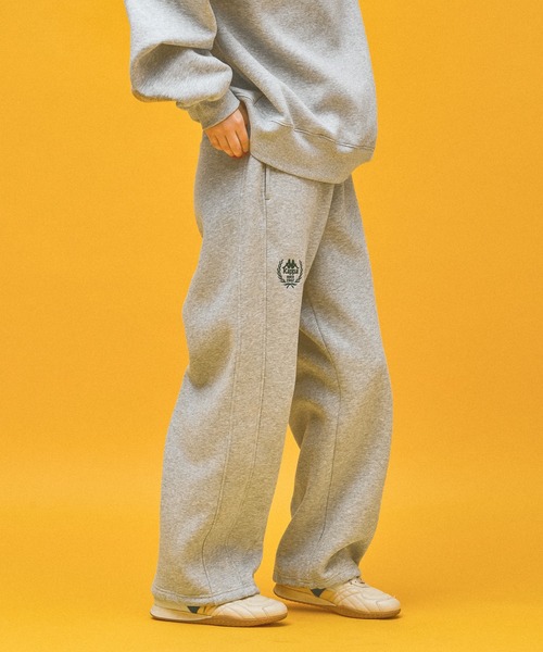 Kappa(カッパ)の「≪Kappa×and ST ウェルネスクラブ≫Heaith&Wellnessデザインスウェットパンツ (ユニセックス)(スウェットパンツ・レディース・ピンク/ブラック/ホワイト/グレー・SMALL/MEDIUM/LARGE)」の3枚目の写真