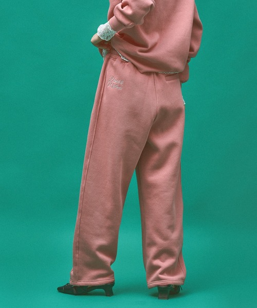 Kappa(カッパ)の「≪Kappa×and ST ウェルネスクラブ≫Heaith&Wellnessデザインスウェットパンツ (ユニセックス)(スウェットパンツ・レディース・ピンク/ブラック/ホワイト/グレー・SMALL/MEDIUM/LARGE)」の4枚目の写真