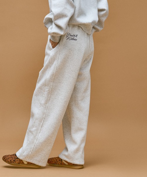 Kappa(カッパ)の「≪Kappa×and ST ウェルネスクラブ≫Heaith&Wellnessデザインスウェットパンツ (ユニセックス)(スウェットパンツ・レディース・ピンク/ブラック/ホワイト/グレー・SMALL/MEDIUM/LARGE)」の18枚目の写真