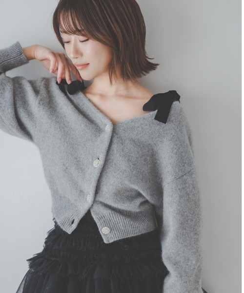 SNIDEL（スナイデル）の「フォックスビジューカーディガン（カーディガン/ボレロ・レディース・グレー/アイボリー/ピンクベージュ/レッド・F）」の3枚目の写真