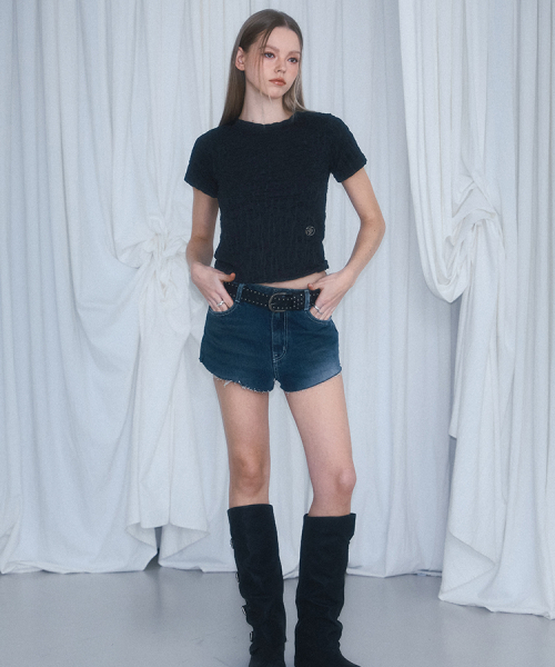 ROSEFRANTZ（ロゼフランツ）の「Wrinkle Slimfit T-shirt [Black]（Tシャツ/カットソー・レディース・ブラック・OS）」の3枚目の写真