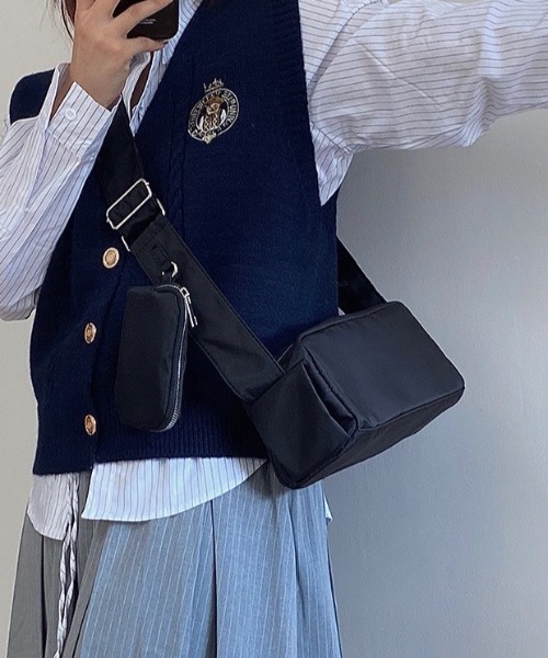 yuue' ( wear )(ユーイ)の「ペットボトルが入る◎ポーチ付きスクエアショルダーボディバッグ(ショルダーバッグ・レディース・アイボリー/ブラック・FREE)」の14枚目の写真