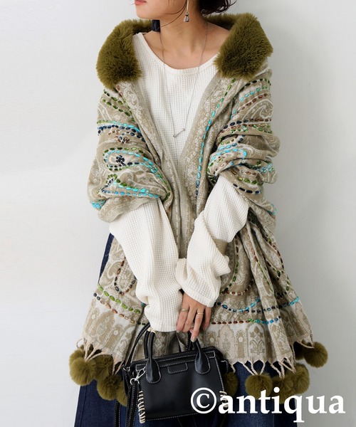 antiqua（アンティカ）の「ファー付き ポンチョ（ポンチョ・レディース・ブルー/ベージュ/ブラック・FREE）」の11枚目の写真