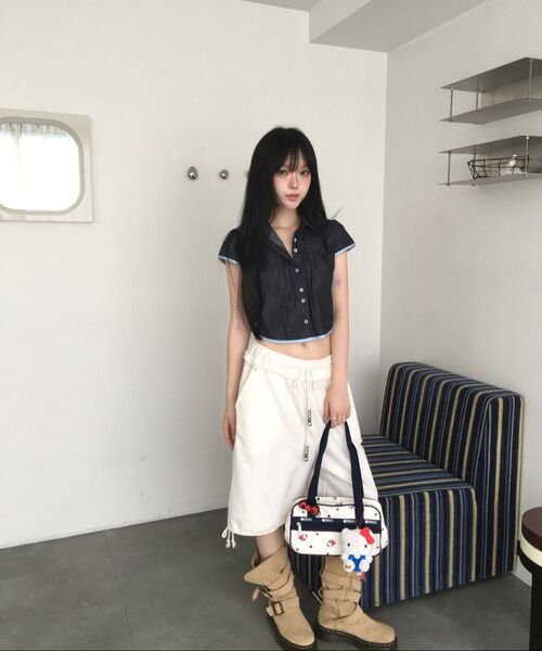 CHERRYQUIRI(チェリーキュリー)の「denim eyelet bl - deep blue(シャツ/ブラウス・レディース・その他・SMALL/MEDIUM)」の2枚目の写真