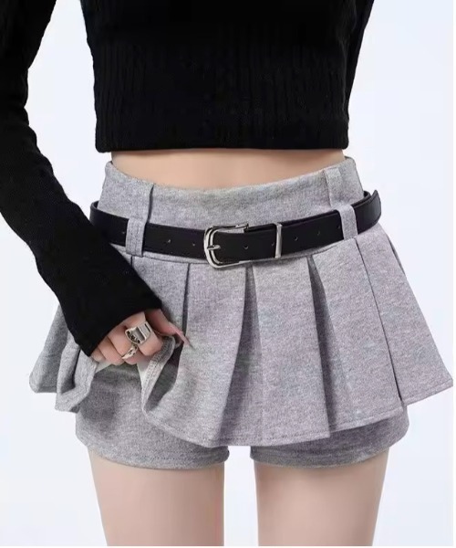 IMARI（イマリ）の「【 IMARI / イマリ 】 ローウエスト ベルト プリーツ ミニスカート #（スカート・レディース・ブラック/グレー/ライトグレー・M/L）」の2枚目の写真