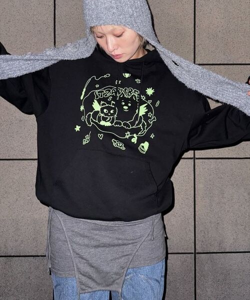 ITZAVIBE（イッザバイブ）の「CAT&DOG IN SWEET HOME HOODIE - LIGHT GRAY（パーカー・レディース・その他・MEDIUM/LARGE）」の6枚目の写真