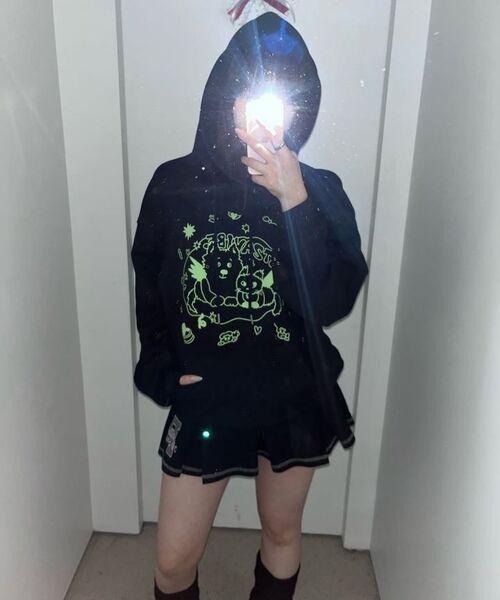 ITZAVIBE（イッザバイブ）の「CAT&DOG IN SWEET HOME HOODIE - LIGHT GRAY（パーカー・レディース・その他・MEDIUM/LARGE）」の12枚目の写真