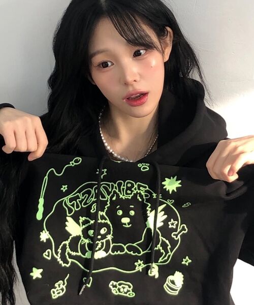 ITZAVIBE（イッザバイブ）の「CAT&DOG IN SWEET HOME HOODIE - LIGHT GRAY（パーカー・レディース・その他・MEDIUM/LARGE）」の13枚目の写真