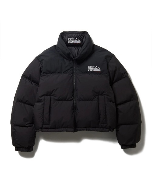 FIRST DOWN(ファーストダウン)の「FIRST DOWN SHORT BUBBLE DOWN JKT MICROFT(R)(ファーストダウン ショート バブルダウンジャケット マイクロフト)(ダウンジャケット/コート・レディース・ベージュ系/ホワイト/ブラック・SMALL/MEDIUM)」の10枚目の写真
