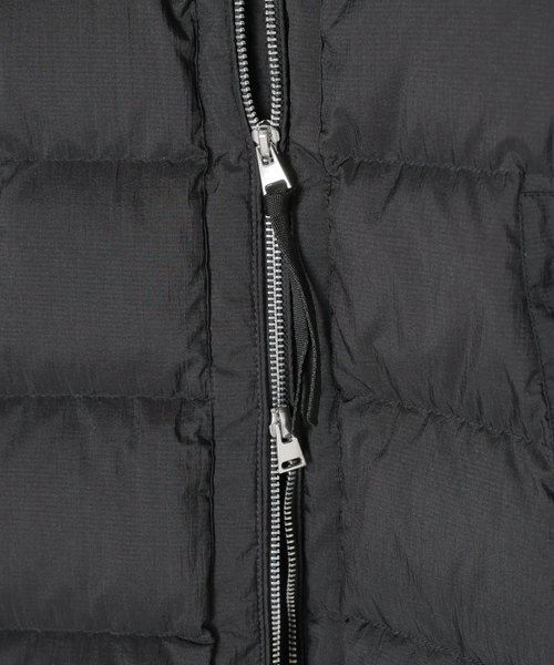 B.C STOCK（ベーセーストック）の「コンパクトフィット ライトダウンジャケット（ダウンジャケット/コート・メンズ・ブラック/カーキ/ブルー系その他/オレンジ系その他・MEDIUM/LARGE）」の19枚目の写真