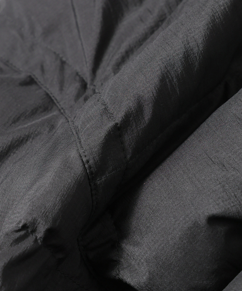 B.C STOCK（ベーセーストック）の「コンパクトフィット ライトダウンジャケット（ダウンジャケット/コート・メンズ・ブラック/カーキ/ブルー系その他/オレンジ系その他・MEDIUM/LARGE）」の12枚目の写真