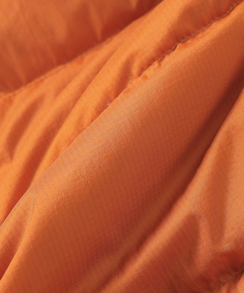 B.C STOCK（ベーセーストック）の「コンパクトフィット ライトダウンジャケット（ダウンジャケット/コート・メンズ・ブラック/カーキ/ブルー系その他/オレンジ系その他・MEDIUM/LARGE）」の6枚目の写真