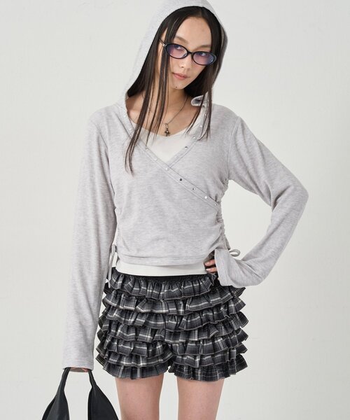 WHO'S WHO gallery(フーズフーギャラリー)の「STUDS RIB WRAP HOODIE(パーカー・レディース・オフホワイト/ブラック/グレー/チャコールグレー/カーキ・FREE)」の15枚目の写真