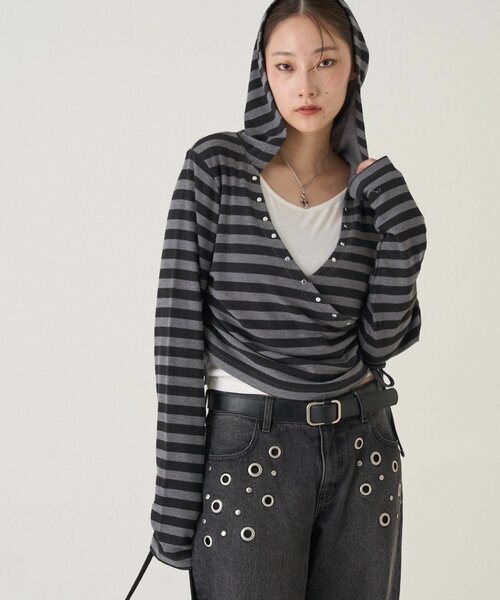 WHO'S WHO gallery(フーズフーギャラリー)の「STUDS RIB WRAP HOODIE(パーカー・レディース・オフホワイト/ブラック/グレー/チャコールグレー/カーキ・FREE)」の21枚目の写真