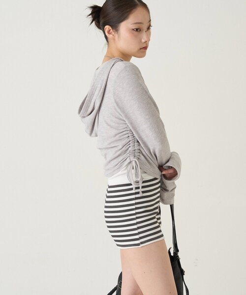 WHO'S WHO gallery（フーズフーギャラリー）の「スタッズリブカシュクールフーディ（パーカー・レディース・ブラック/オフホワイト/グレー/チャコールグレー/カーキ/ホワイト系その他/イエロー/ピンク・FREE）」の19枚目の写真