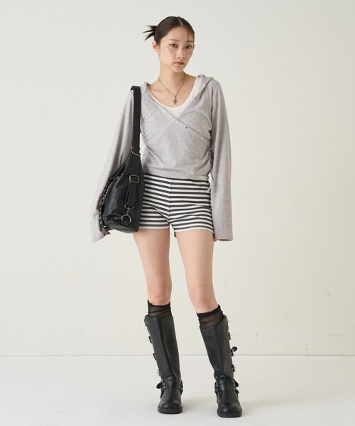 WHO'S WHO gallery（フーズフーギャラリー）の「スタッズリブカシュクールフーディ（パーカー・レディース・ブラック/オフホワイト/グレー/チャコールグレー/カーキ/ホワイト系その他/イエロー/ピンク・FREE）」の21枚目の写真