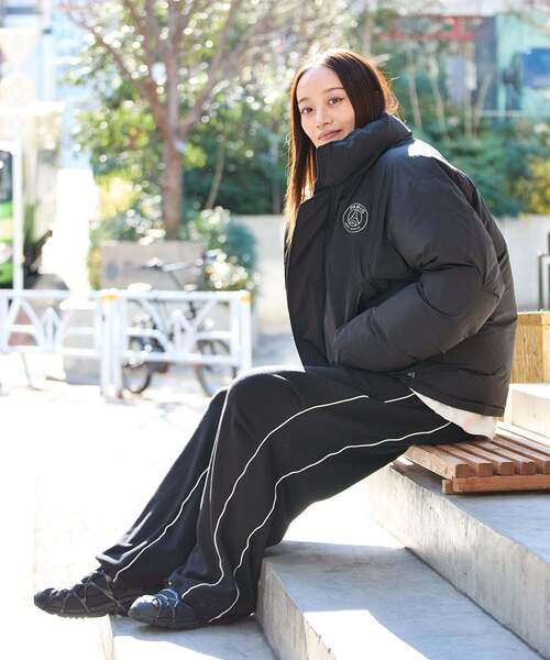 PARIS SAINT-GERMAIN(パリサンジェルマン)の「【Paris Saint-Germain / パリ・サン=ジェルマン】JP Monster Blouson(ダウンジャケット/コート・メンズ・ブラック/ベージュ・LARGE/MEDIUM)」の20枚目の写真