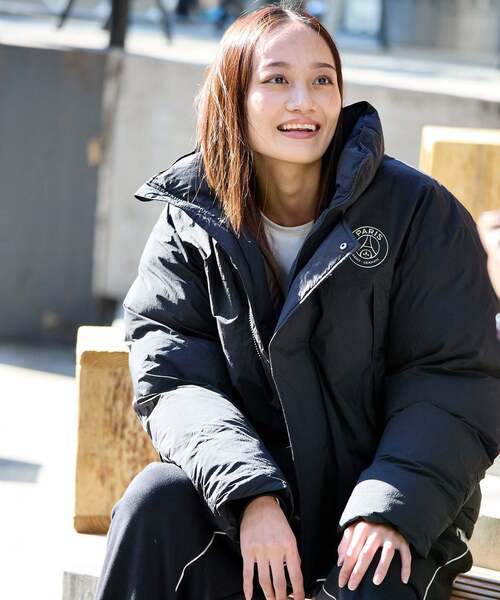 PARIS SAINT-GERMAIN(パリサンジェルマン)の「【Paris Saint-Germain / パリ・サン=ジェルマン】JP Monster Blouson(ダウンジャケット/コート・メンズ・ブラック/ベージュ・LARGE/MEDIUM)」の4枚目の写真