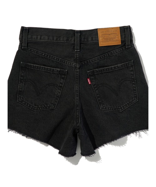 Levi's(リーバイス)の「Levi's/リーバイス RIBCAGE ショーツ ブラック(デニムパンツ・レディース・ブラック・28inch/27inch/25inch/26inch/24inch/23inch)」の5枚目の写真